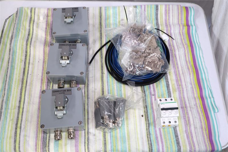 3 stk. connection Box (A111, A112 og A113) med videre