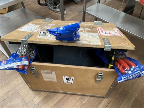Værktøjskasse med 3 pakker murerskeer